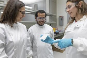 阿卜杜拉国王科技大学开发出一种可通过唾液测量血糖的纸带传感器